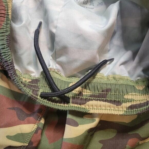 Feed Me Fight Me Camo Shorts Men's Medium Crossfit Athletic Lifting Shorts - Picture 4 of 5